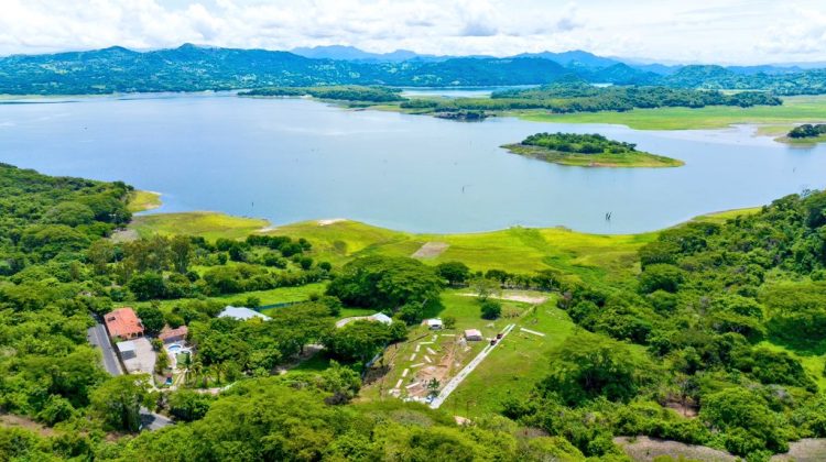 Suchiland Mini Golf está ubicado a cinco minutos de la ciudad de Suchitoto. Foto / Diario El Salvador.