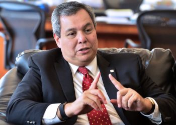 BCIE reconoce avances de la economía salvadoreña