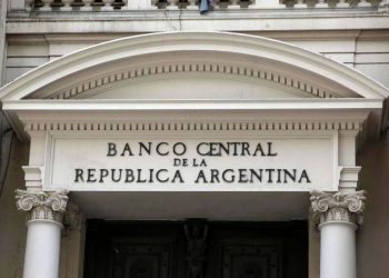 Argentina paga vencimiento al FMI con yuanes y préstamo puente de la CAF