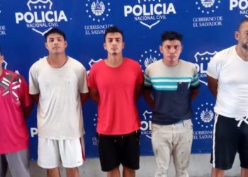 Autoridades capturan a cinco traficantes de droga en colonia Miramonte, San Salvador