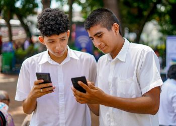 Instalan internet gratis en espacios públicos en Sonsonate