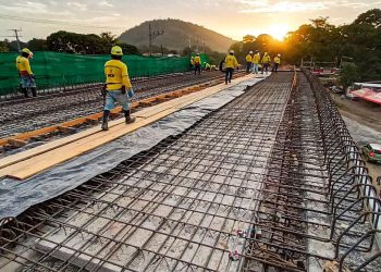 Paso multinivel en Santa Ana tiene un avance de 65 %