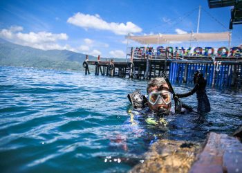 Verifican que negocios no hagan descargas al lago de Coatepeque