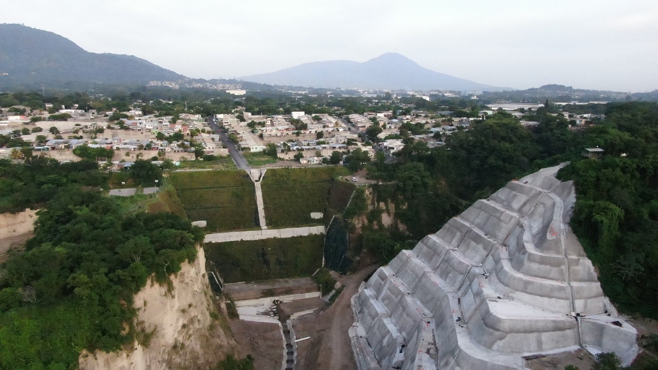 Obras Públicas Entrega Trabajos De Mitigación En El Río El Chagüite