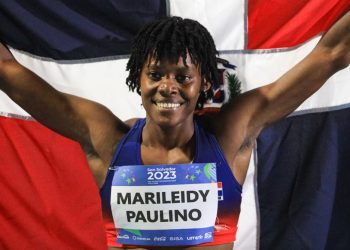 Velocista dominicana corrió por el oro y el boleto a París 2024 en los 400 metros