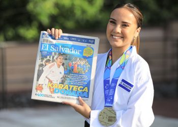 «Quiero ser la primera karateca en ganar medalla de oro en Panamericanos»: Gabriella Izaguirre, karateca salvadoreña