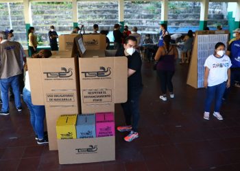 El Salvador es el país latinoamericano más satisfecho con la democracia