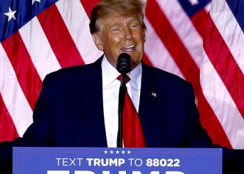 Trump aventaja ampliamente a sus contrincantes en primarias del partido republicano, según encuestas