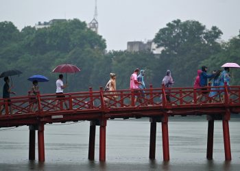 Ocho muertos debido a inundaciones en Vietnam