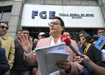 Asesinan a tiros a candidato presidencial ecuatoriano tras un mitin
