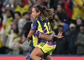 Colombia hace historia y avanza junto a Francia a cuartos de final del Mundial femenino