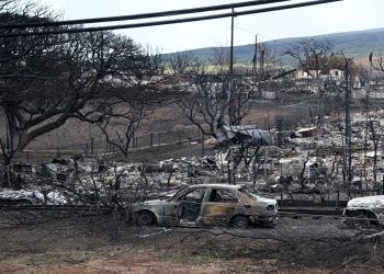 Autoridades cifran en al menos 1,100 los desaparecidos por incendios en Hawái