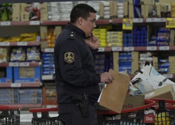 200 detenidos en Argentina por saqueos en tiendas