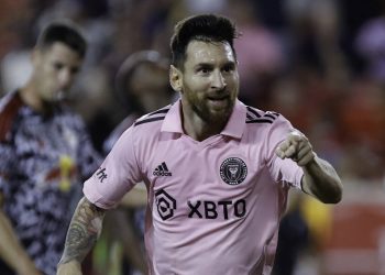 Messi debuta en la liga MLS con un gol y hace soñar al Inter Miami con los playoffs