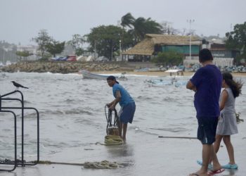 Tormenta Hilary se convierte en huracán en el Pacífico mexicano