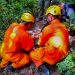 Rescatan a joven atrapado en precipicio en Chalatenango
