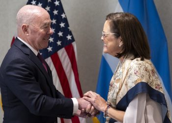 Canciller Hill sostiene encuentro con secretario de Seguridad Nacional de EE. UU., Alejandro Mayorkas