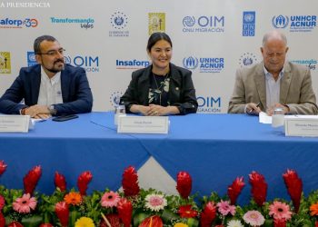 Gobierno de El Salvador entrega certificaciones para salvadoreños en áreas de construcción y electricidad