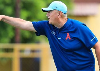Eduardo Lara, extécnico de Alianza: «Agradezco a todos los aficionados salvadoreños que estuvieron pendientes de mi salud»