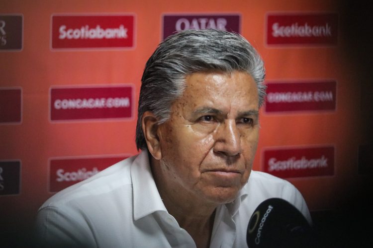Raúl Arias, técnico de FAS. Foto: FAS
