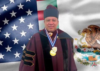Columnista Ricardo Sosa recibe título de doctor en Criminología