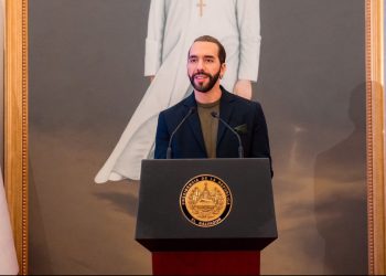 Nayib Bukele cuestiona a quienes defienden a los criminales y no a víctimas