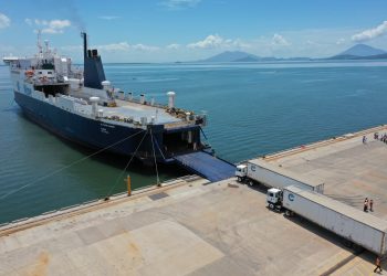 Histórico, el ferri zarpó con su primer viaje hacia Costa Rica