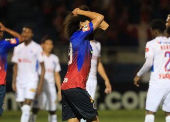 Olimpia de Honduras eliminó a FAS con victoria de 2-4 en Las Delicias