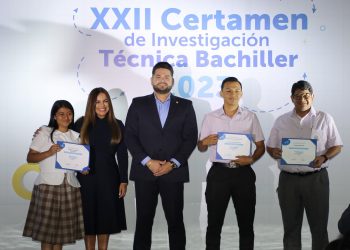 El BCR otorgó becas a 10 jóvenes ganadores de concurso de investigación