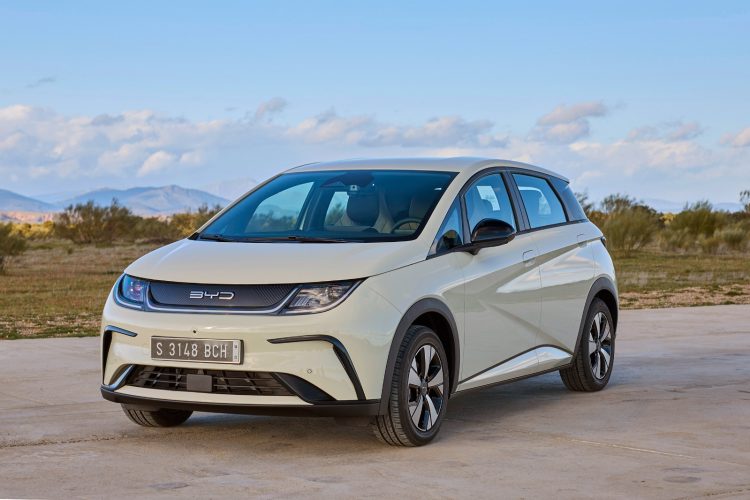 Las ventas de BYD crecieron un 73 % interanual, por un valor de 260,100 millones de yuanes.
