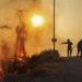 Bomberos siguen luchando contra el fuego en el noreste de Grecia