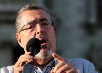 Fiscal anuncia posibles arrestos de dirigentes de partido de Arévalo en Guatemala