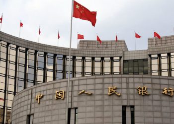 China recorta la tasa de interés clave para dar soporte a la economía