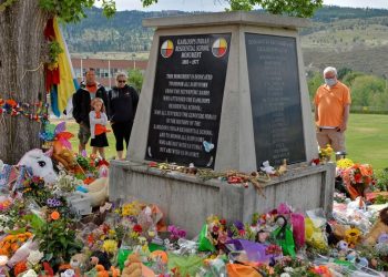Halladas 93 posibles tumbas de niños y bebés sin identificar en Canadá
