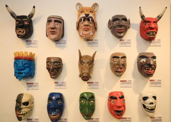Máscaras: tradiciones talladas en madera