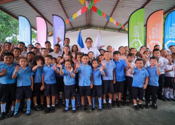 Remodelan centro escolar en Meanguera, Morazán