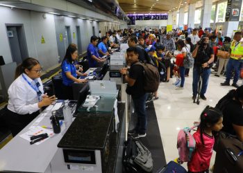 Flujo de pasajeros ha aumentado un 42 % durante el período vacacional en el Aeropuerto Internacional de El Salvador