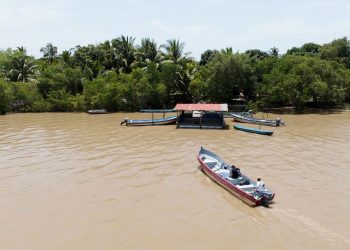 Explore el Río Lempa, la Isla Montecristo y Playa Los Negros
