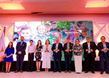 World Vision galardona a ministerios por su trabajo a favor de la niñez