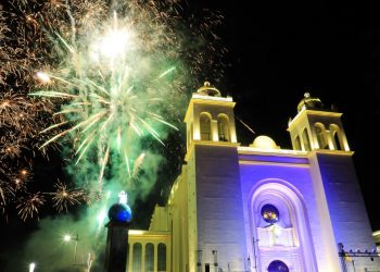 FOTOS: Los salvadoreños avivaron su fe con los festejos al Divino Salvador del Mundo