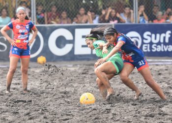 Barra de Santiago aprobó el examen ante BS-UES en fútbol playa