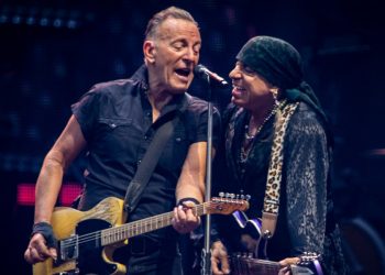Bruce Springsteen pospone su gira de 2023 por una úlcera péptica