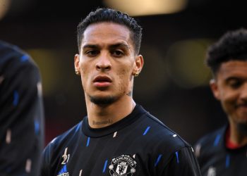 Manchester United aparta al brasileño Antony, acusado de violencia de género