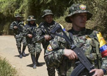 Nueve muertos por combates entre ELN y disidentes de FARC en Colombia