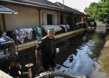 Sube a 15 balance de muertos por inundaciones que golpearon Grecia esta semana