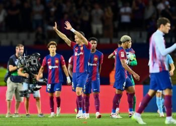 El Barcelona remonta dos goles en diez minutos ante el Celta y es líder provisional