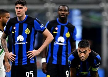 Frenazo del líder Inter con su primera derrota, el Milan le alcanza