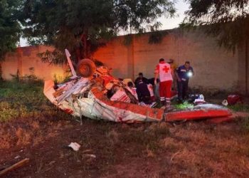 VIDEO/ Avioneta que reveló el género de un bebé se estrella en México