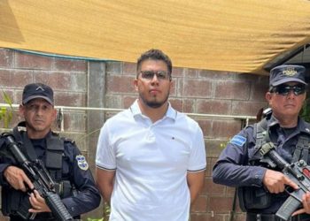 Diputado expulsado Erick García seguirá preso tres meses