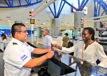 Personal migratorio se prepara para la temporada alta